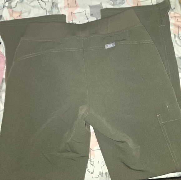 Figs Spruce - Picture 5 of 6